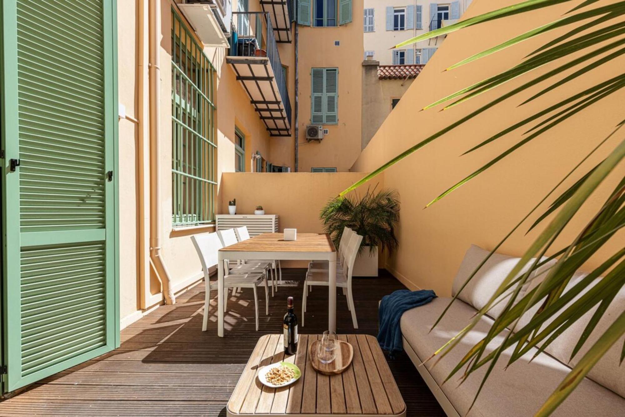 Apartamento Gubernatis - Beautiful Duplex With Terrace Niza Exterior foto