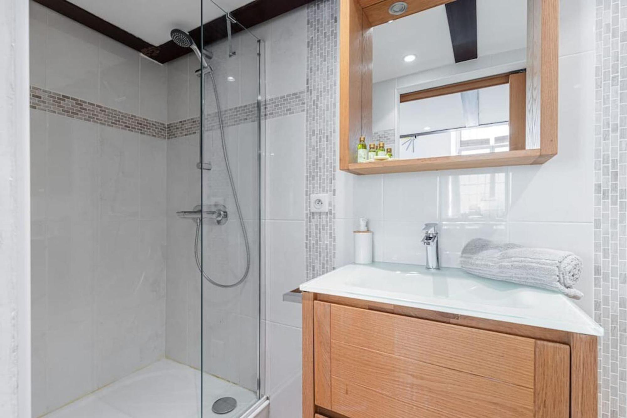 Apartamento Gubernatis - Beautiful Duplex With Terrace Niza Exterior foto