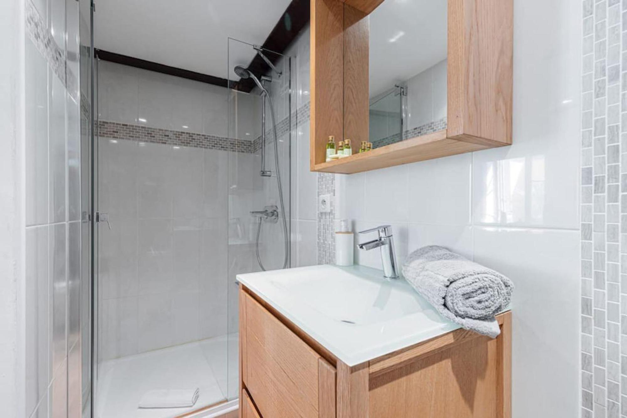 Apartamento Gubernatis - Beautiful Duplex With Terrace Niza Exterior foto